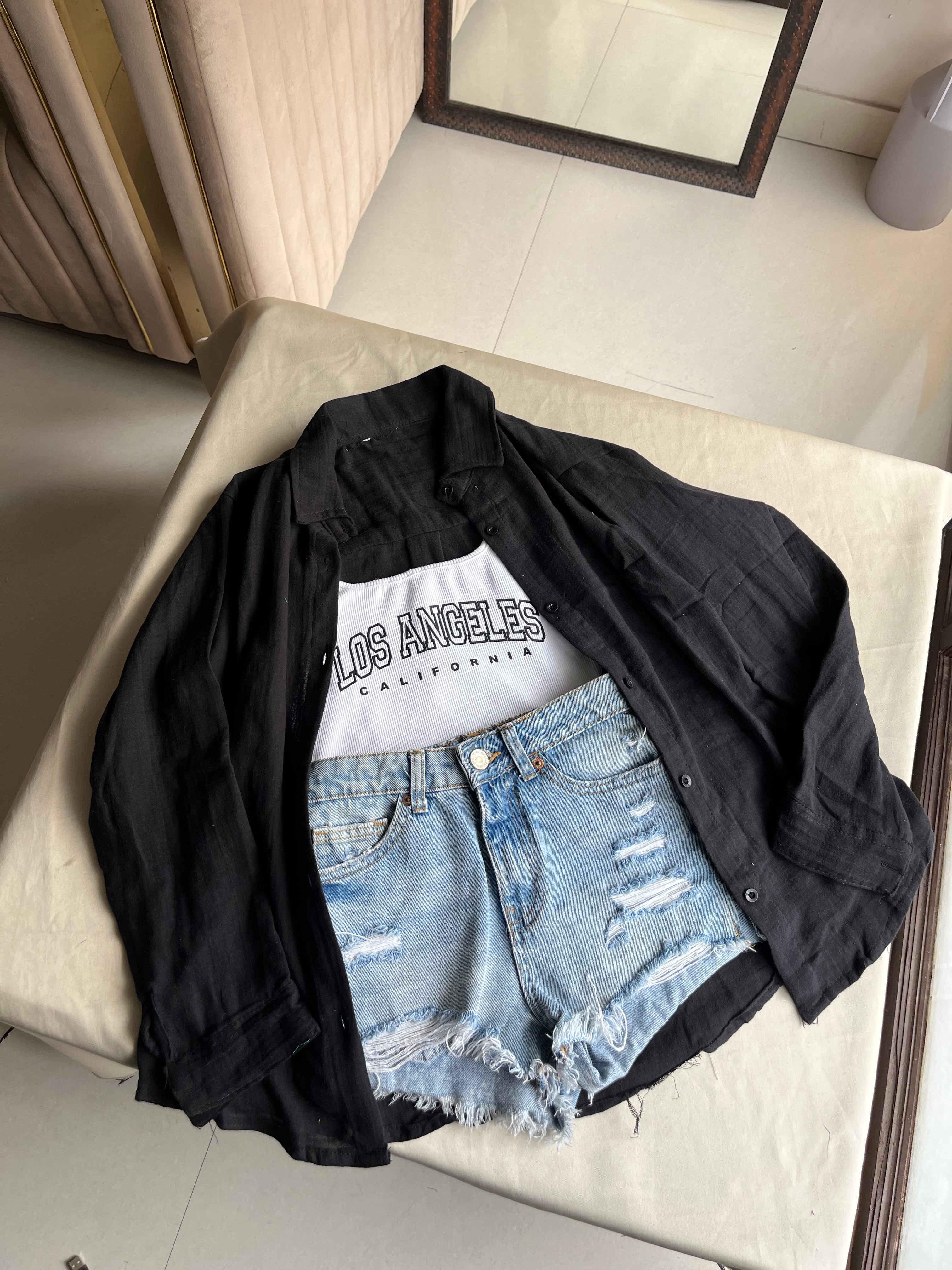 Cute jean shorts shop outfits