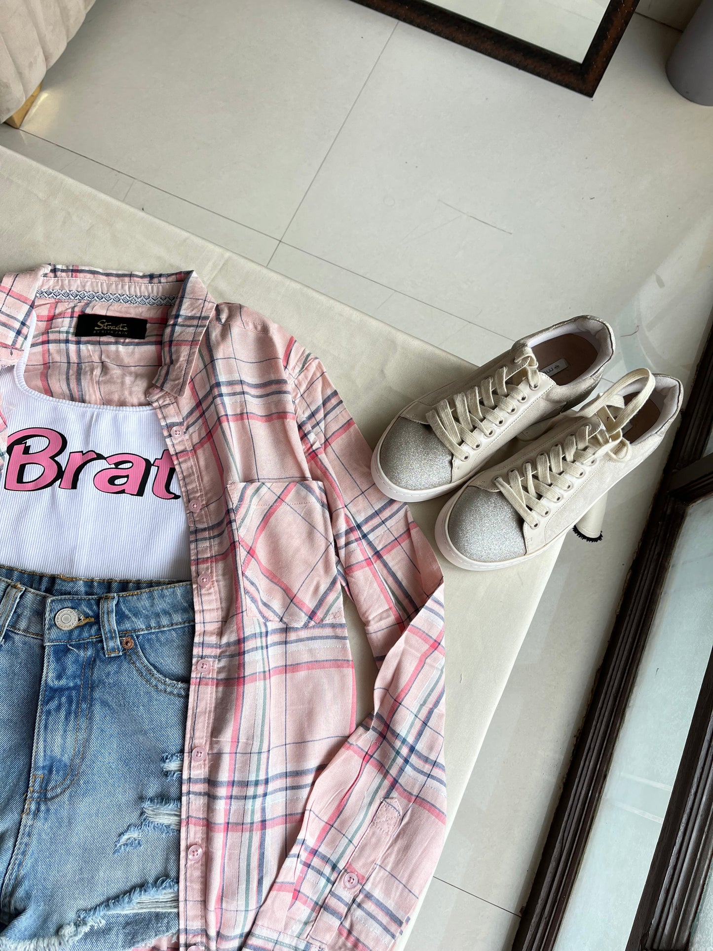 Outfit Box 65