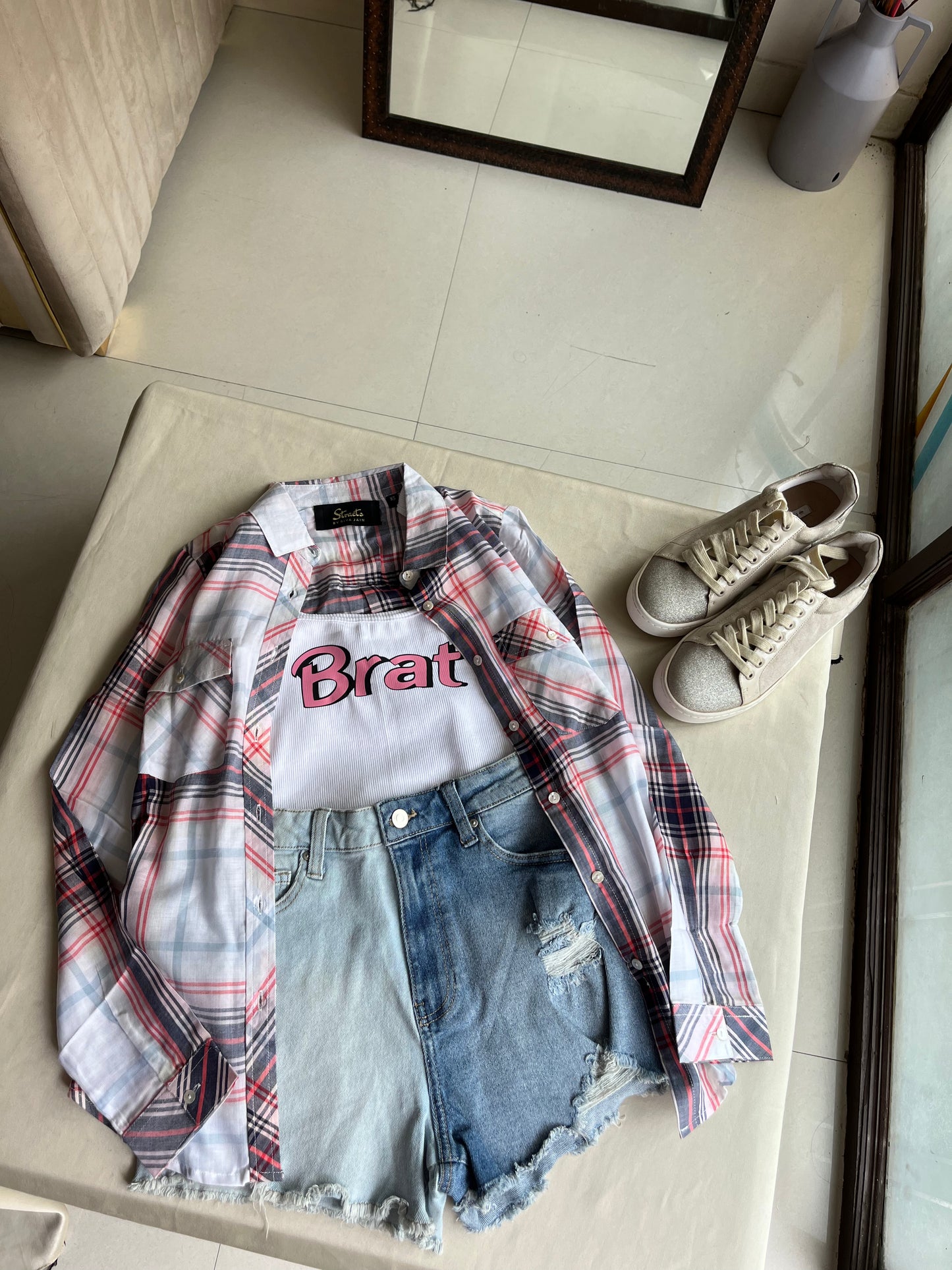 Outfit Box 69