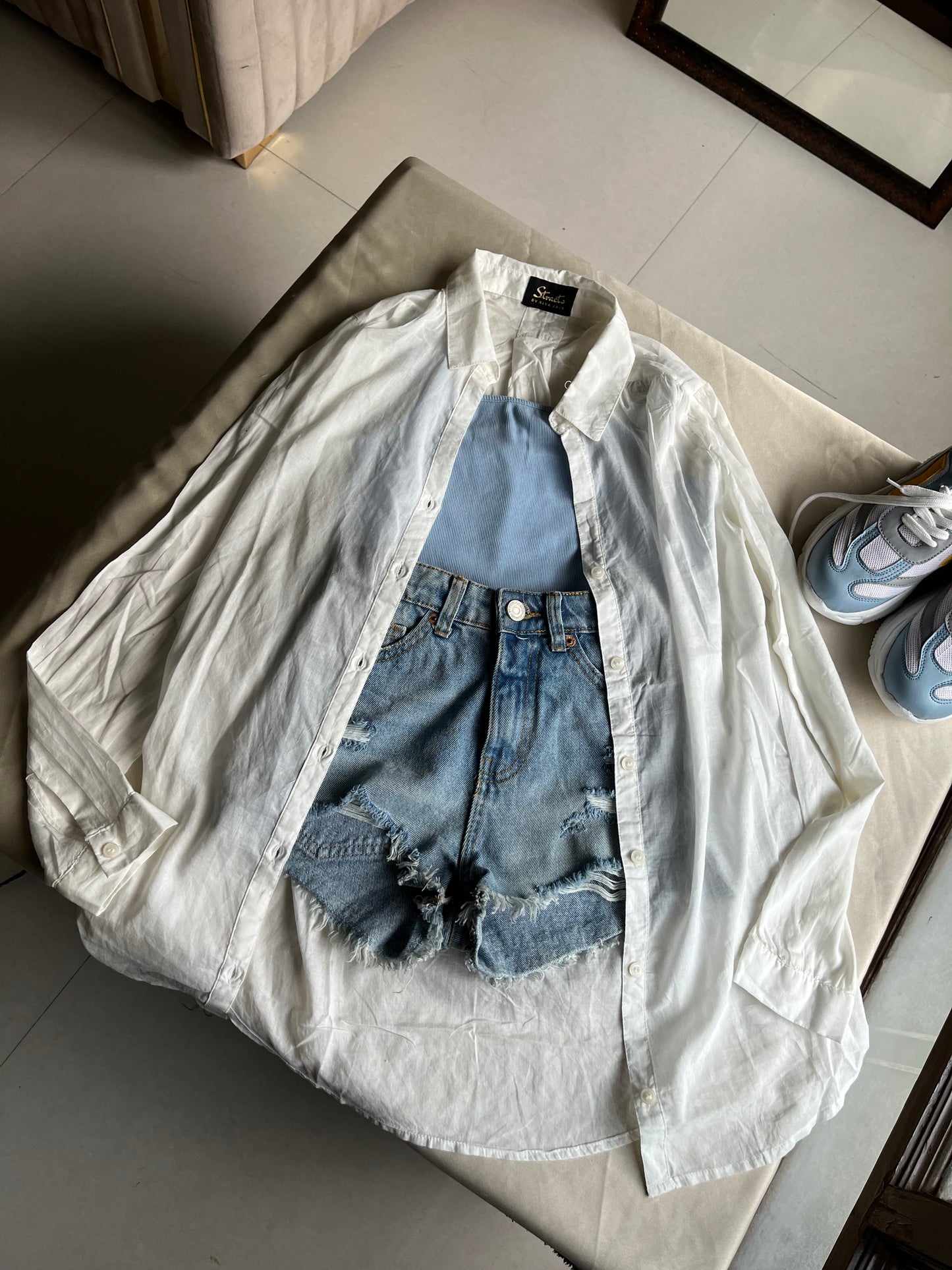 Outfit Box 77