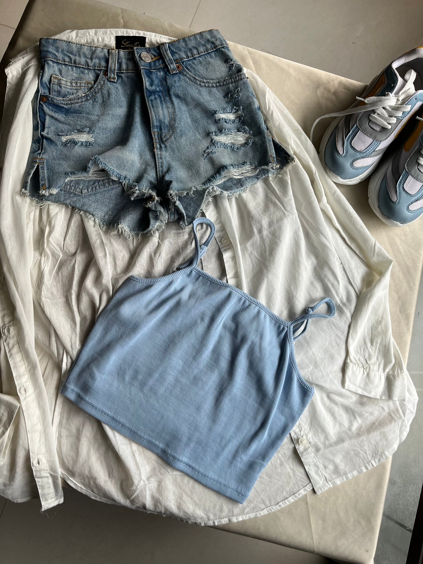 Outfit Box 77