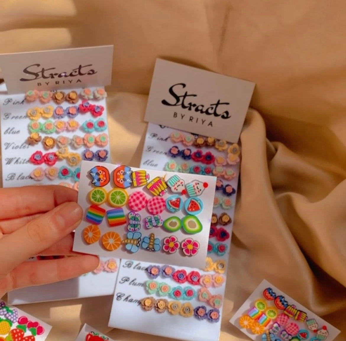 Assorted earrings (3 pairs)