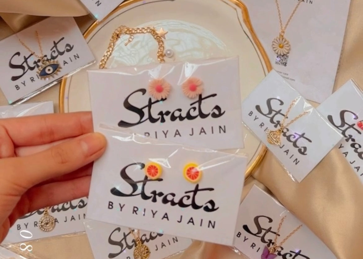 Assorted earrings (3 pairs)
