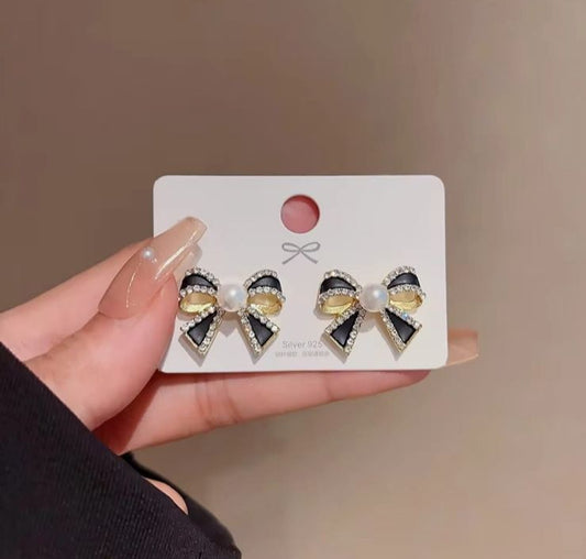 Bow Earrings