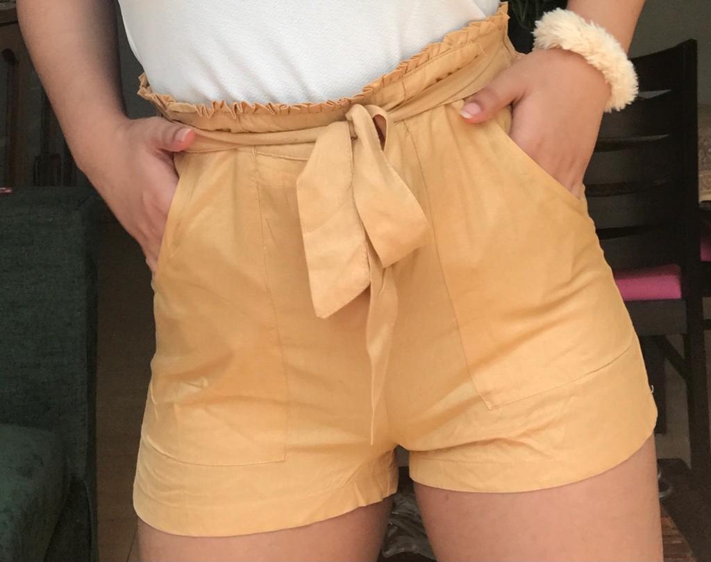 Belly shorts